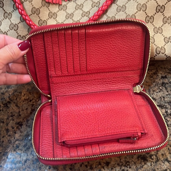 GUCCI BELLA TOTE BAG MONOGRAM CANVAS W/ RED LEATHER TRIM 100% AUTH. With wallet - Picture 11 of 12